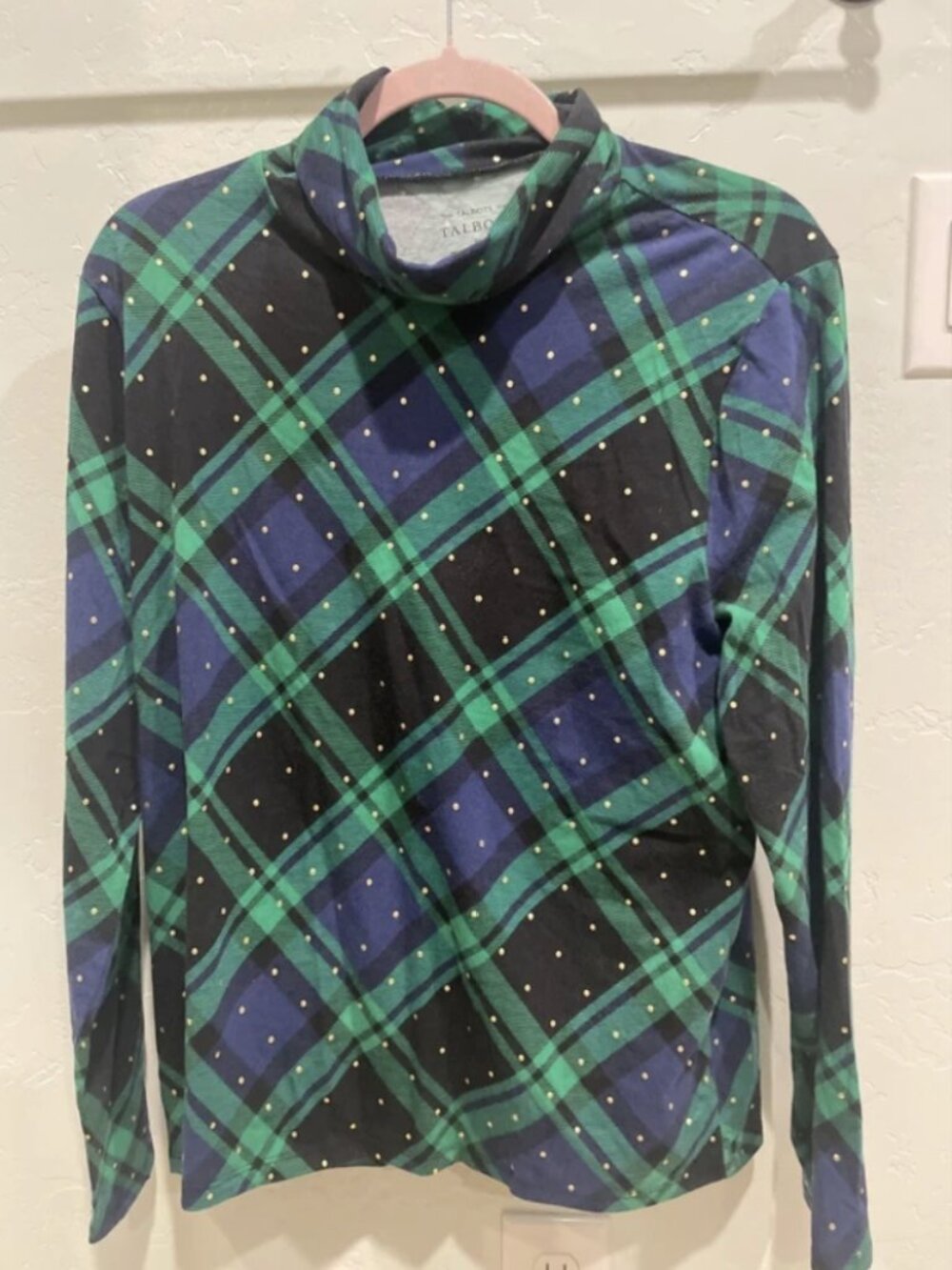 Long sleeves soft top woman size XL turtle neck